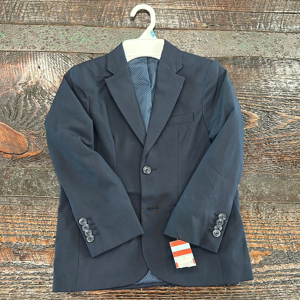Cat and jack Navy suit NWT 6